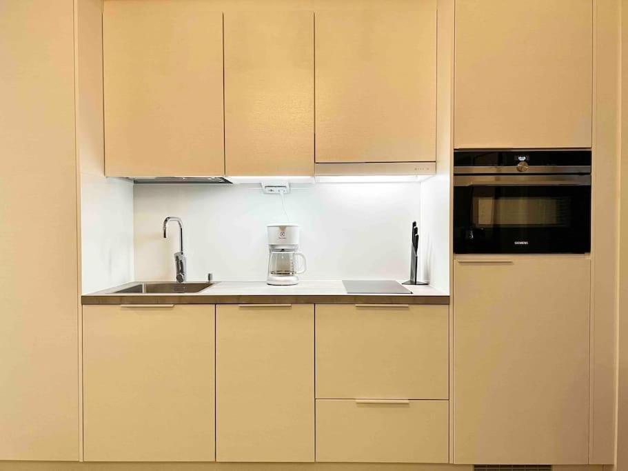 Brand New Modern Condo Built-In Mall Of Tripla Helsinki Kültér fotó
